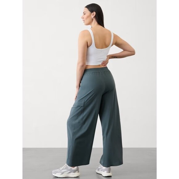 New Athleta 2 Pinnacle High Rise Cargo Trouser Eden Blue Size 2 - Picture 6 of 8